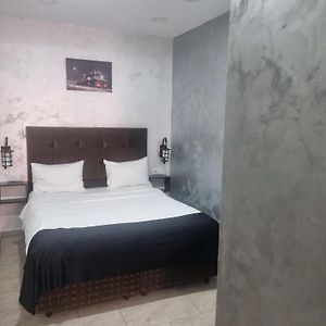 Small double room 13 No space